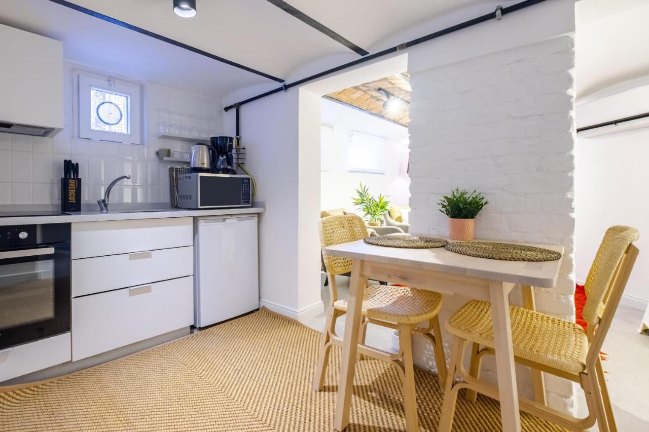 Апартаменти Vibrant Flat 5 Minutes Walk To Istiklal In Beyoglu Стамбул Екстер'єр фото