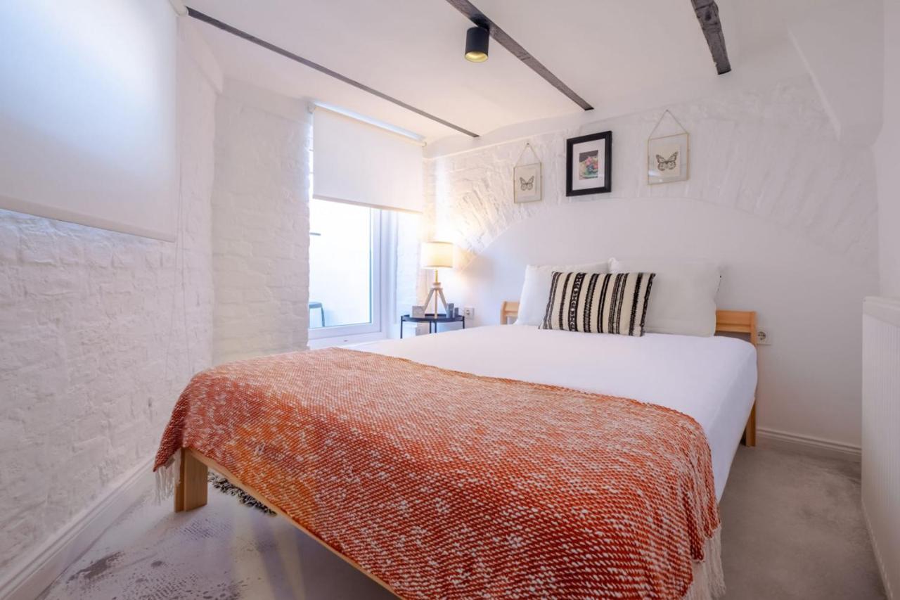 Апартаменти Vibrant Flat 5 Minutes Walk To Istiklal In Beyoglu Стамбул Екстер'єр фото