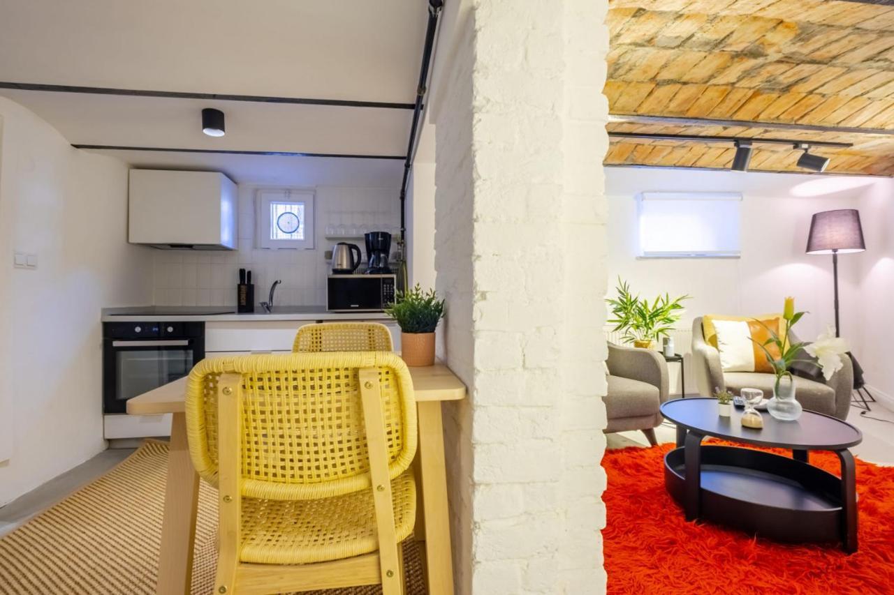 Апартаменти Vibrant Flat 5 Minutes Walk To Istiklal In Beyoglu Стамбул Екстер'єр фото